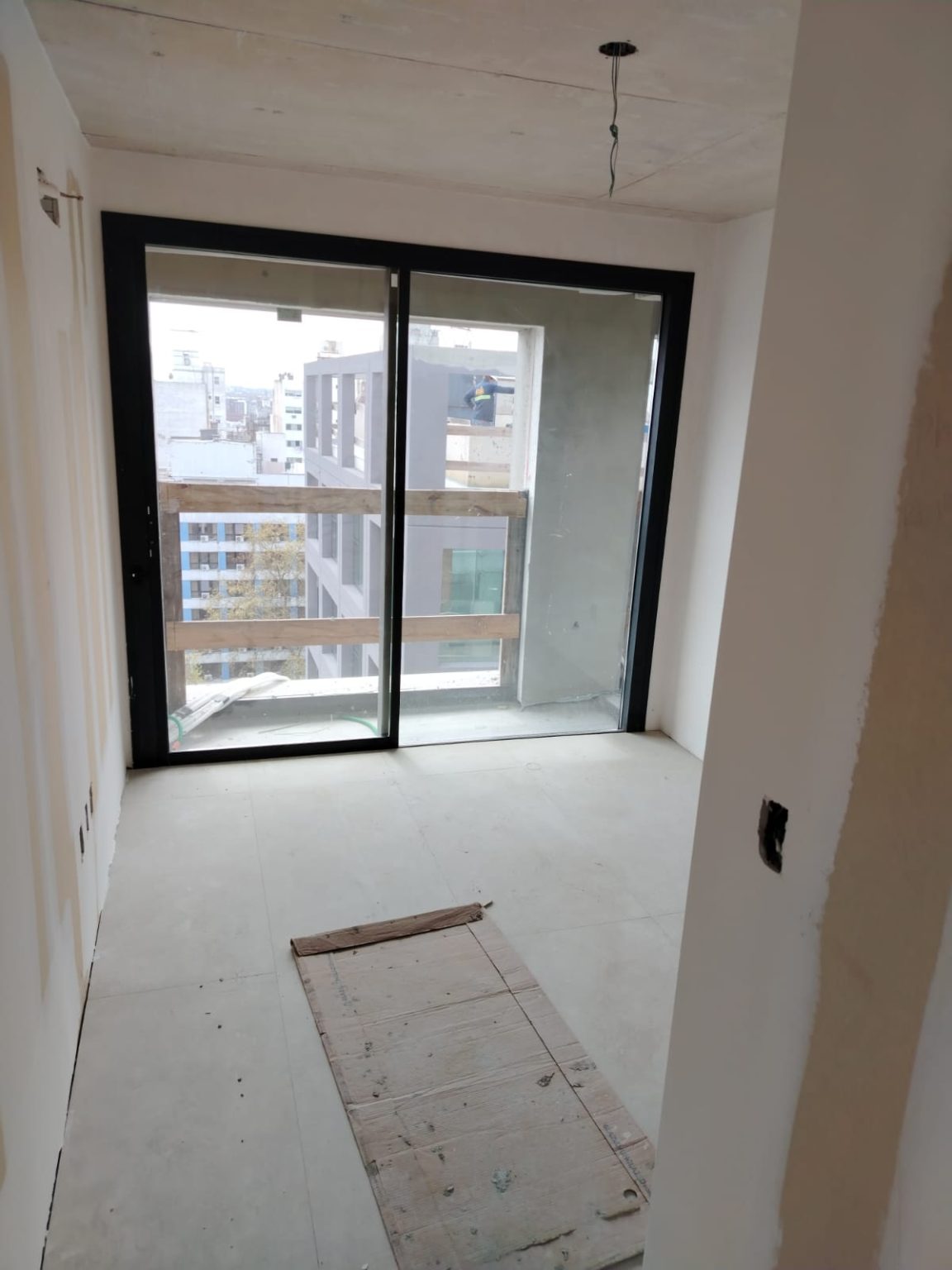 WhatsApp Image 2025-09-29 at 16.17.32 (1)